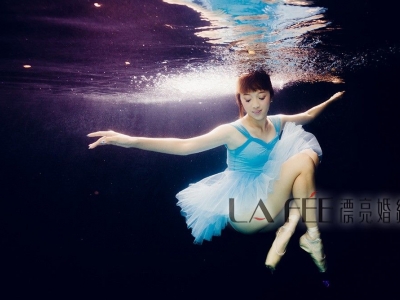 水中芭蕾