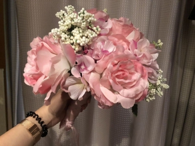 婚紗拍攝道具-浪漫粉色玫瑰捧花